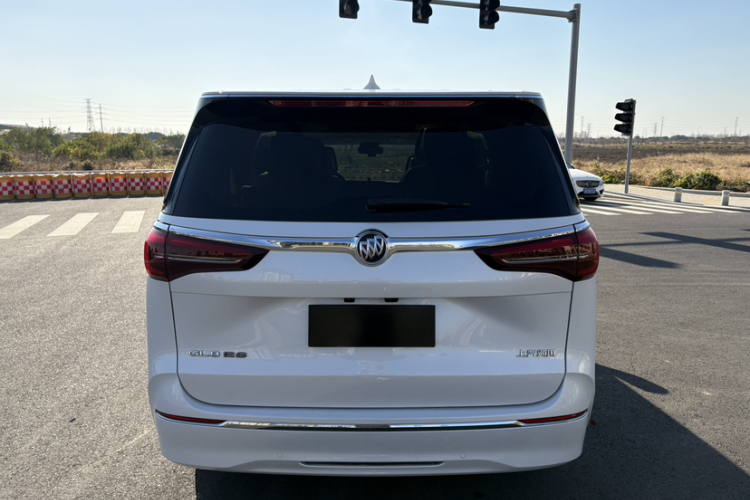 别克GL8 2023款 ES陆尊 豪华型车身外观6004