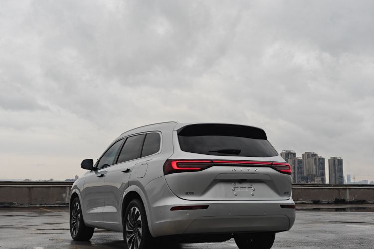 鸿蒙智行 问界M7 2024款 1.5T 后驱Plus版 5座车身外观6008