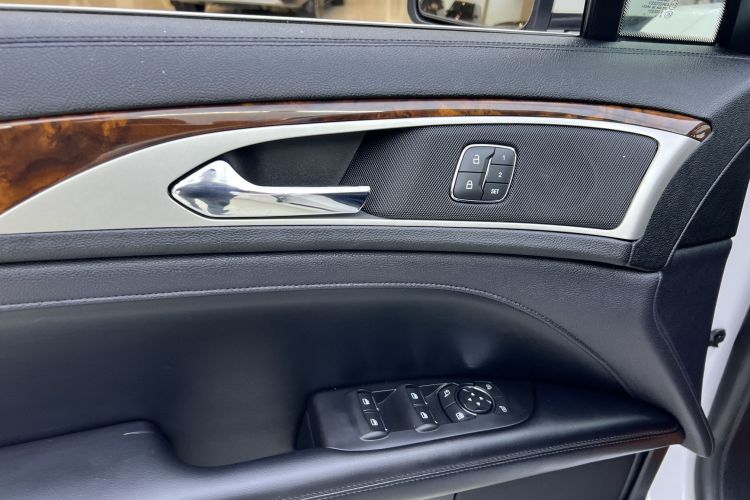 林肯MKZ 2020款 2.0T 尊享版中控内饰7008