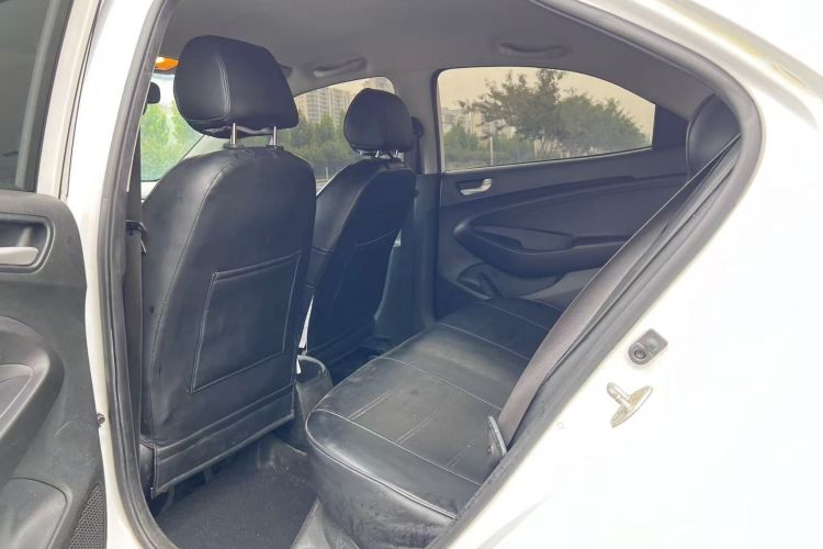 现代 瑞纳 2020款 1.4L 手动GL焕新版中控内饰7003