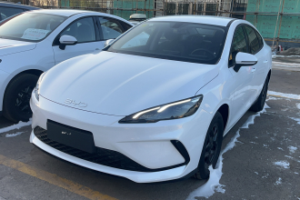 比亚迪 海豹05 DM-i 2026款 DM-i 128KM豪华型