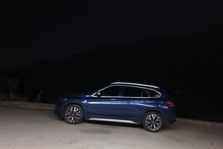 宝马X1 2022款 改款 xDrive25Li 尊享型车身外观6004