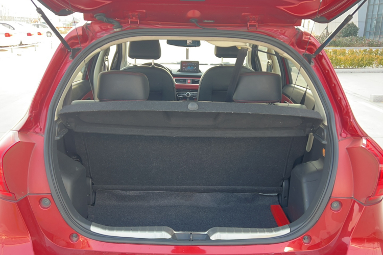 哈弗H1 2015款 1.5L AMT豪华型局部细节23