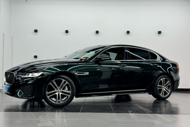 捷豹XEL 2024款 2.0T 250PS R-DYNAMIC S进取运动版车身外观6007