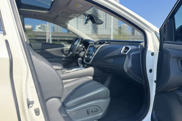 日产 楼兰 2021款 2.5L XL 两驱智联豪华版中控内饰7005