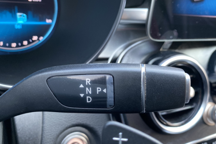 奔驰C级 2019款 改款 C 260 L 运动版局部细节18