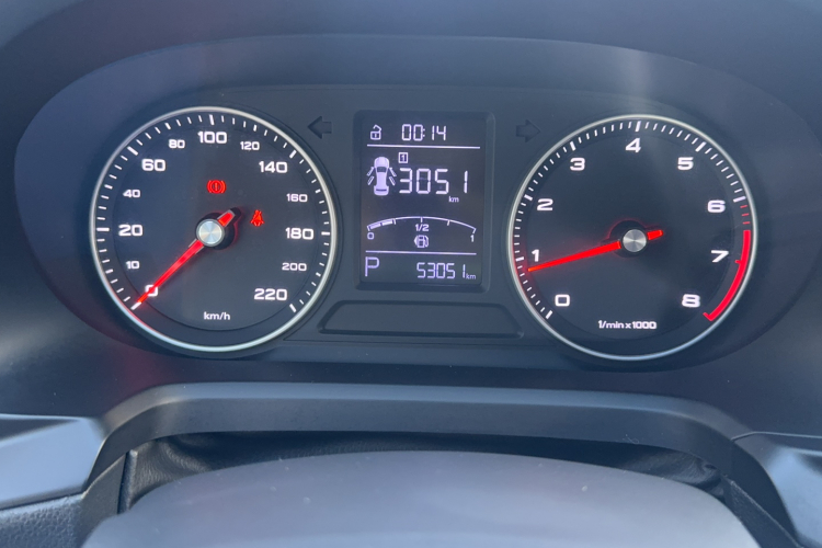 荣威360 2018款 PLUS 1.5L 自动尊享版中控内饰15