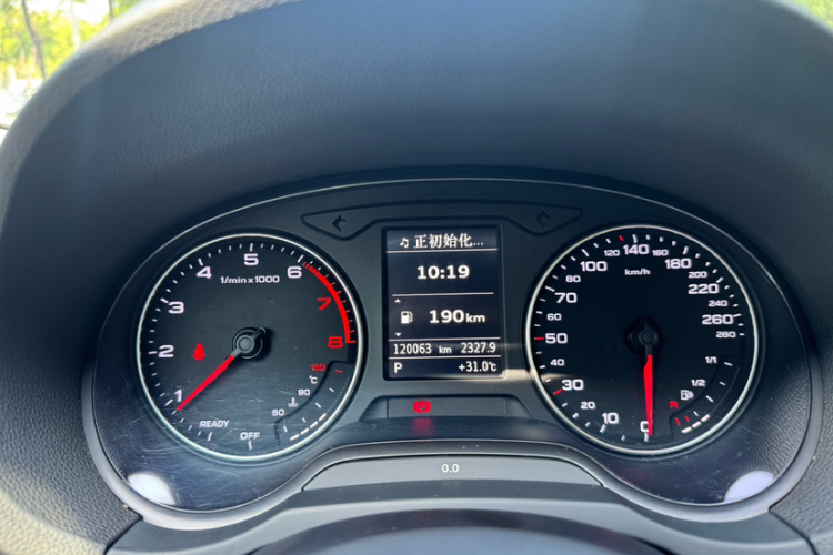 奥迪A3 2016款 Limousine 35 TFSI 领英型中控内饰15