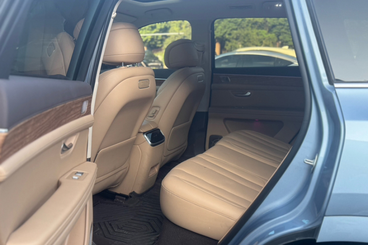 鸿蒙智行 问界M7 2024款 1.5T 后驱Plus版 5座中控内饰7001