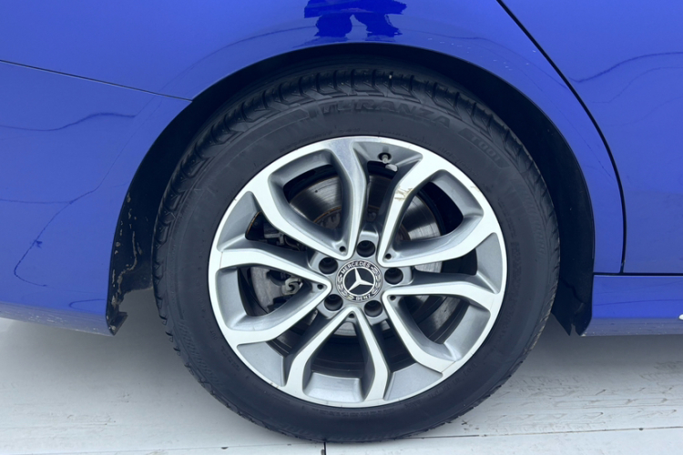 奔驰C级 2018款 C 180 L 时尚型运动版车身外观6005