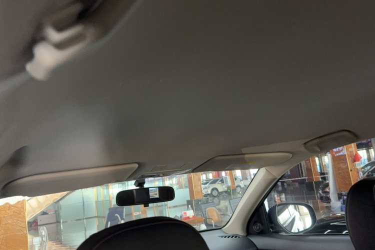 三菱 欧蓝德 2021款 2.0L 两驱畅行版 5座局部细节22