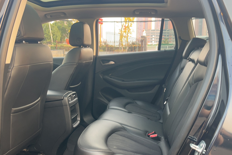 别克 昂科威 2021款 532T 两驱领先型中控内饰7004