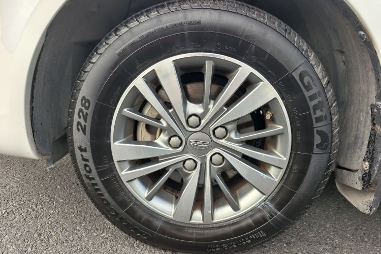 吉利汽车 帝豪 2018款 1.5L 手动豪华型车身外观6005