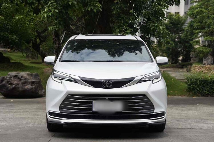 丰田 赛那SIENNA 2024款 2.5L混动 至尊版车身外观6006