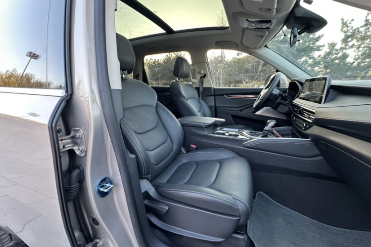 上汽大通MAXUS D90 2017款 2.0T 自动两驱 天王星局部细节41