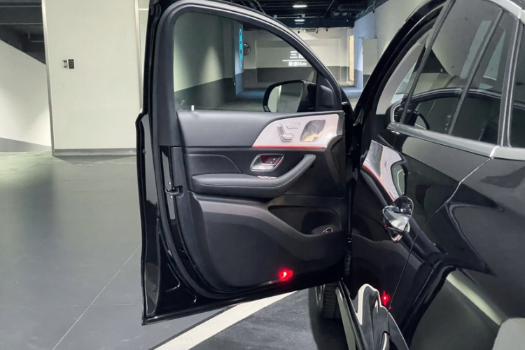 奔驰GLE 2022款 改款 GLE 350 4MATIC 轿跑SUV 时尚型中控内饰7003