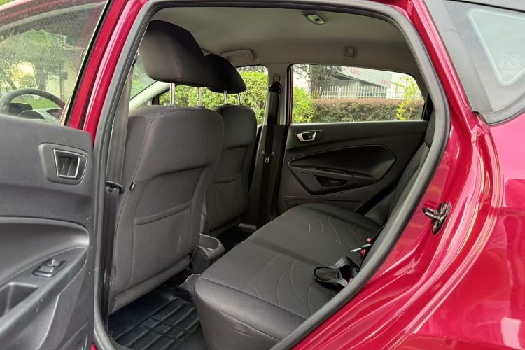 福特 嘉年华 2013款 两厢 1.5L 自动时尚型中控内饰7002