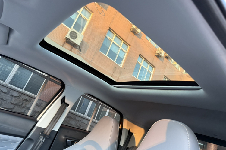 零跑汽车 零跑T03 2021款 400豪华版中控内饰7001