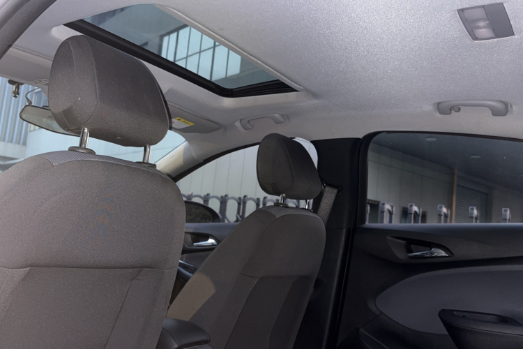 雪佛兰 科鲁兹 2018款 320 自动先锋天窗版中控内饰7011