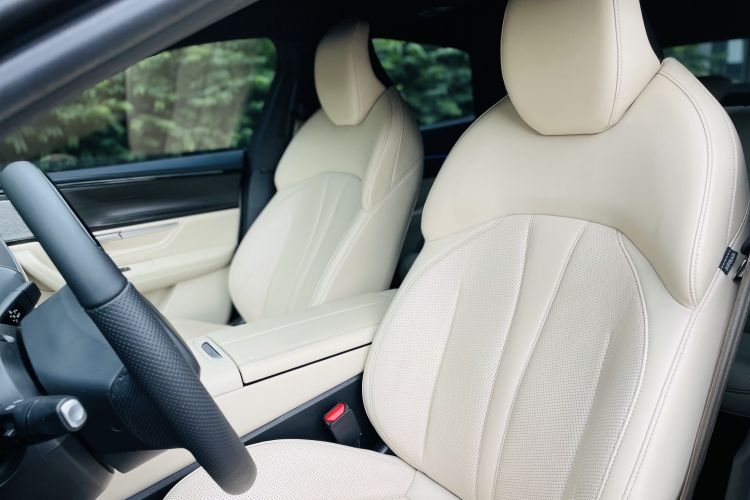 小鹏P7 2020款 670N中控内饰7005