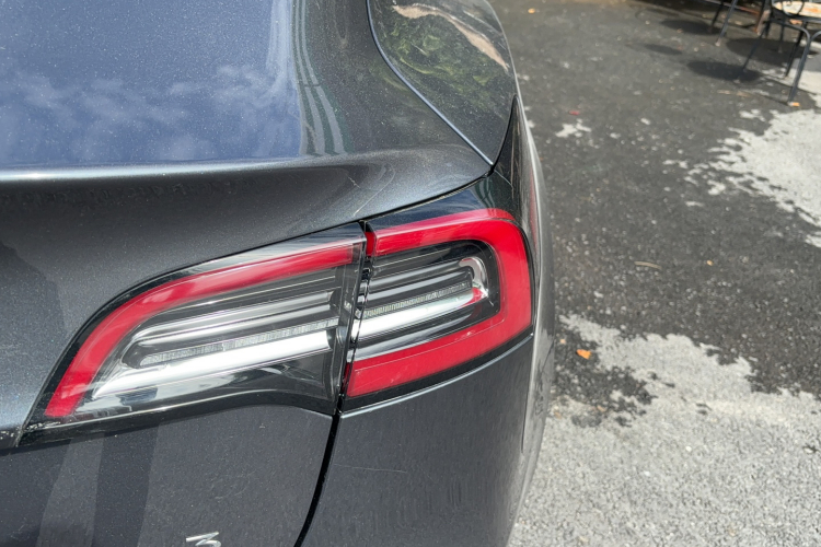 特斯拉 Model 3 2020款 改款 长续航后轮驱动版车身外观6007