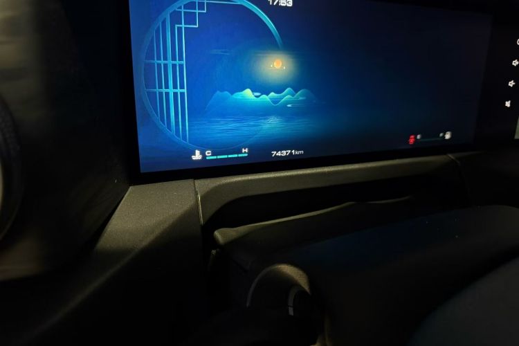 坦克300 2023款 越野版 2.0T 挑战者中控内饰15