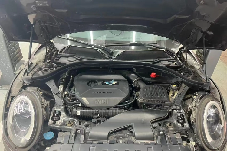 MINI Clubman 2018款 2.0T COOPER S 艺术家局部细节24