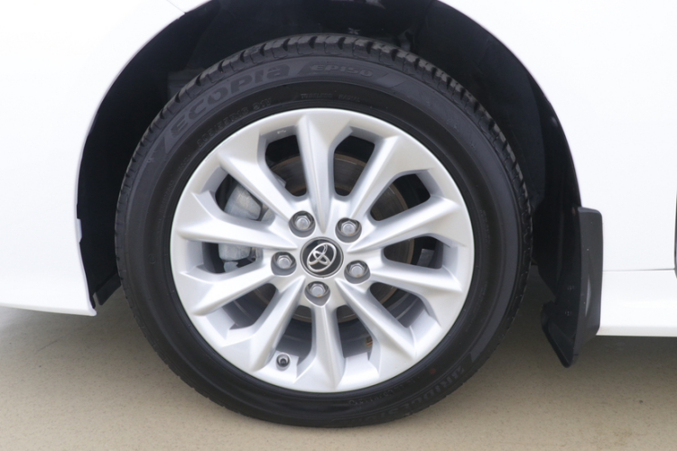 丰田 卡罗拉 2021款 双擎 1.8L E-CVT精英版车身外观6008