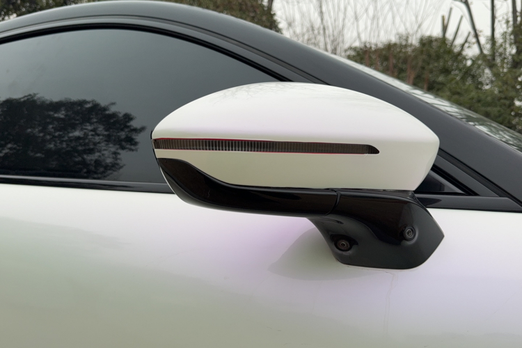 哪吒汽车 哪吒GT 2023款 560局部细节9004