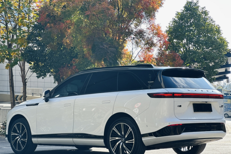 小鹏G9 2022款 702 Pro车身外观6006