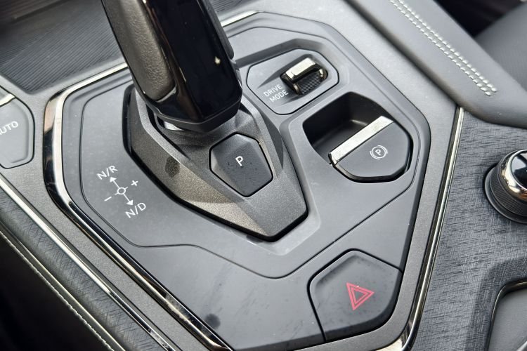 领克01 EM-P 2023款 1.5TD EM-P PM局部细节9003