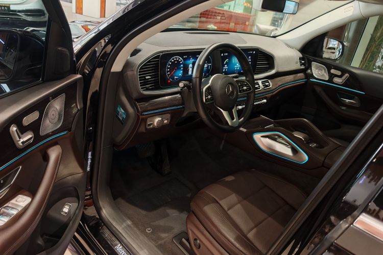 奔驰GLE 2020款 改款 GLE 350 4MATIC 时尚型中控内饰7001