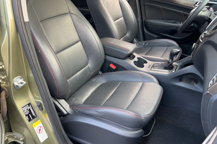 长安CS75 2016款 1.8T 自动精英型 国V局部细节41