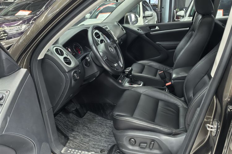 大众 途观 2017款 300TSI 自动两驱丝绸之路舒适版局部细节19