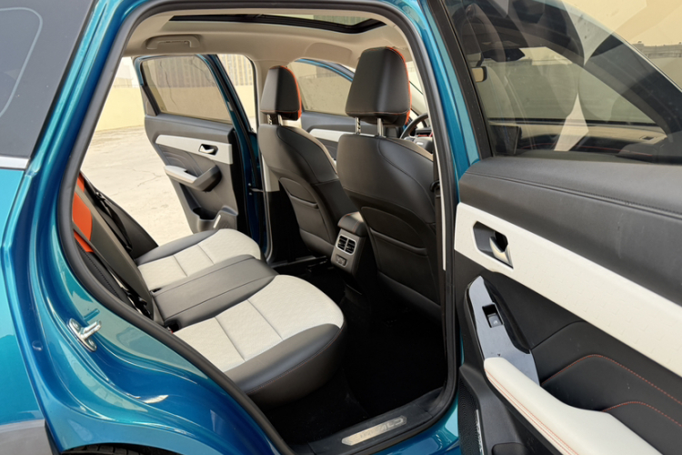 哈弗赤兔 2021款 激擎版 1.5T 白银兔中控内饰7005