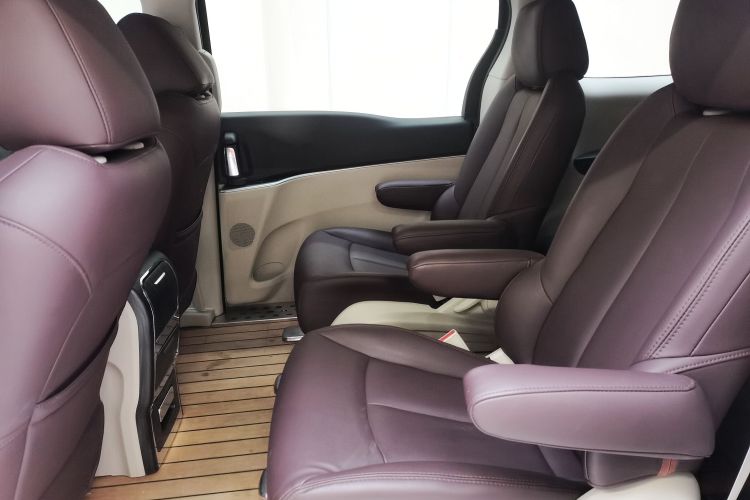 别克GL8 2021款 陆上公务舱 652T 舒适型中控内饰7002