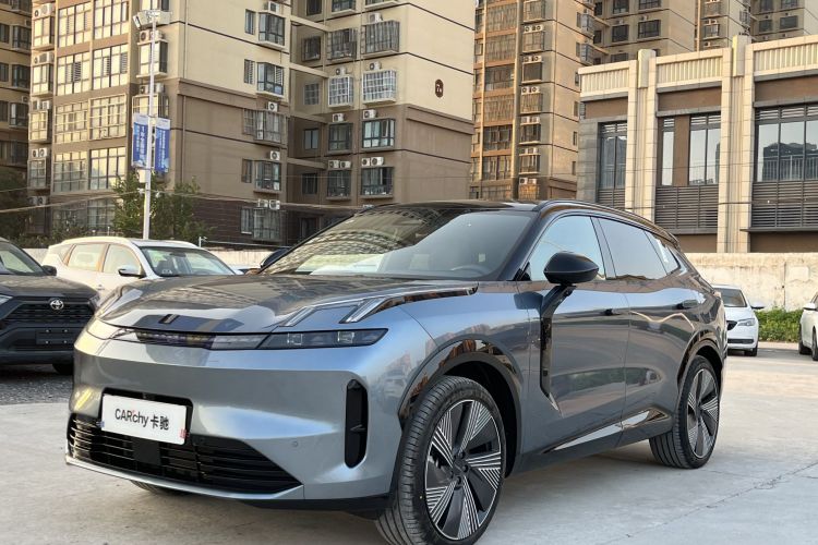 领克08 EM-P 2025款 245km 超长续航Halo车身外观1