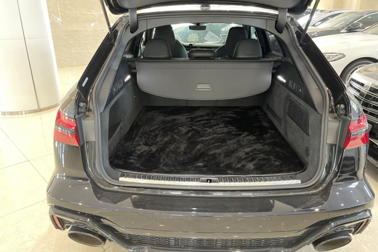 奥迪RS 6 2021款 RS 6 4.0T Avant中控内饰7009