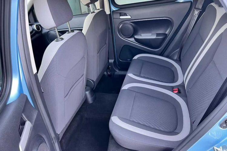 欧拉黑猫 2021款 301km 基础型中控内饰7003