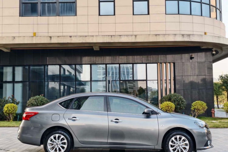 日产 轩逸 2022款 经典 1.6XL CVT豪华版车身外观6007