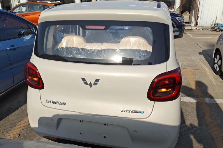 五菱汽车 宏光MINIEV 2025款 四门版 进阶款车身外观6004