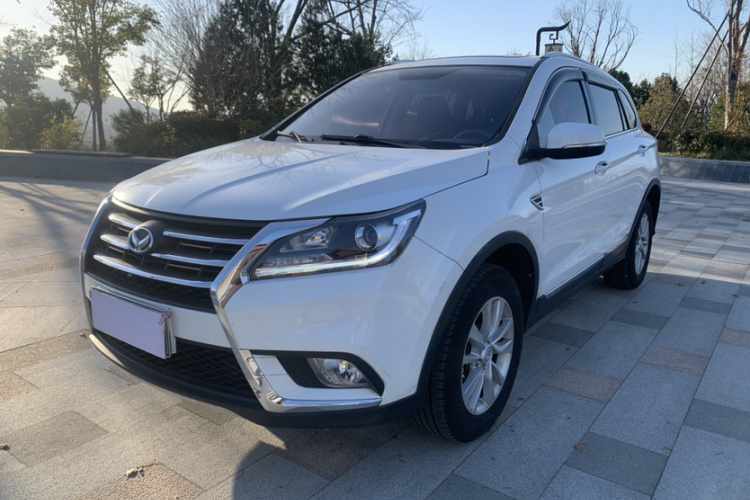 北汽幻速S6 2016款 1.5T 手动领先型车身外观1