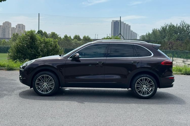 保时捷 2016款 Cayenne 3.0T车身外观6002