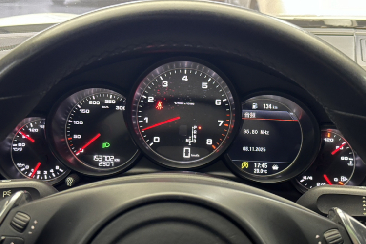 保时捷 2016款 Panamera Edition 3.0T中控内饰15