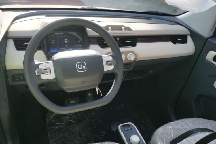 奇瑞新能源 QQ冰淇淋 2024款 170km 圣代中控内饰7001