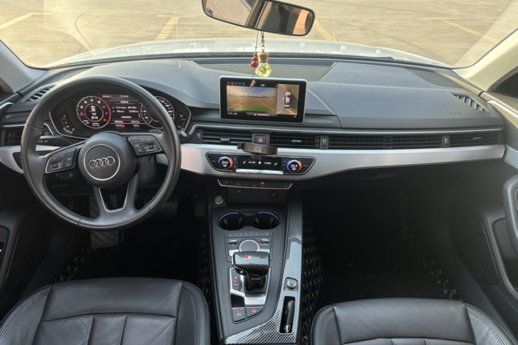 奥迪A4L 2019款 40 TFSI 时尚型 国VI中控内饰7004