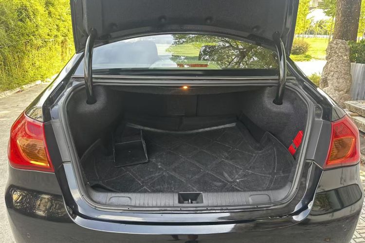 荣威950 2015款 1.8T 豪华版局部细节23