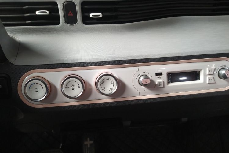 五菱汽车 宏光MINIEV 2022款 马卡龙臻享款 三元锂局部细节16