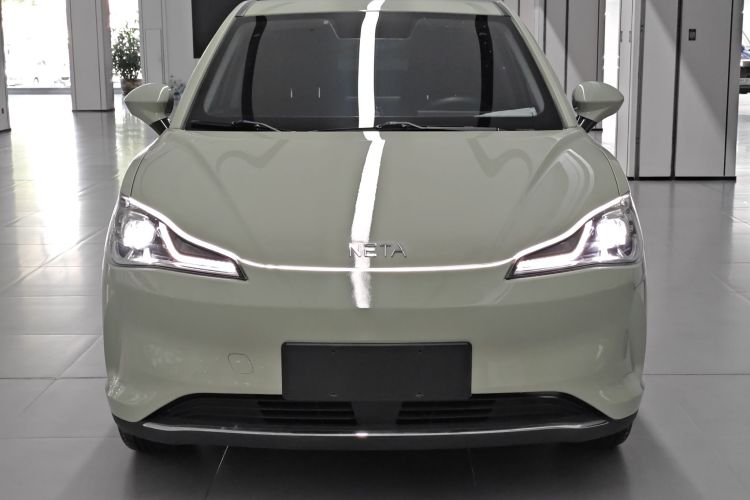 哪吒汽车 哪吒V 2022款 潮 400 Lite车身外观6001