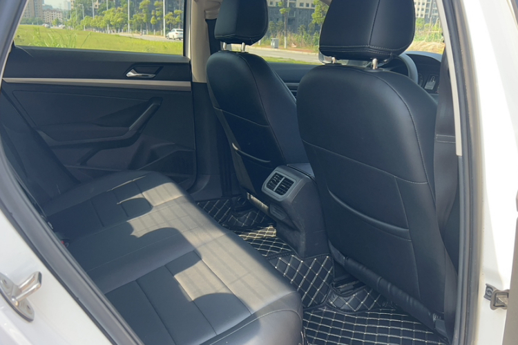 大众 朗逸 2022款 1.5L 自动风尚版中控内饰7007